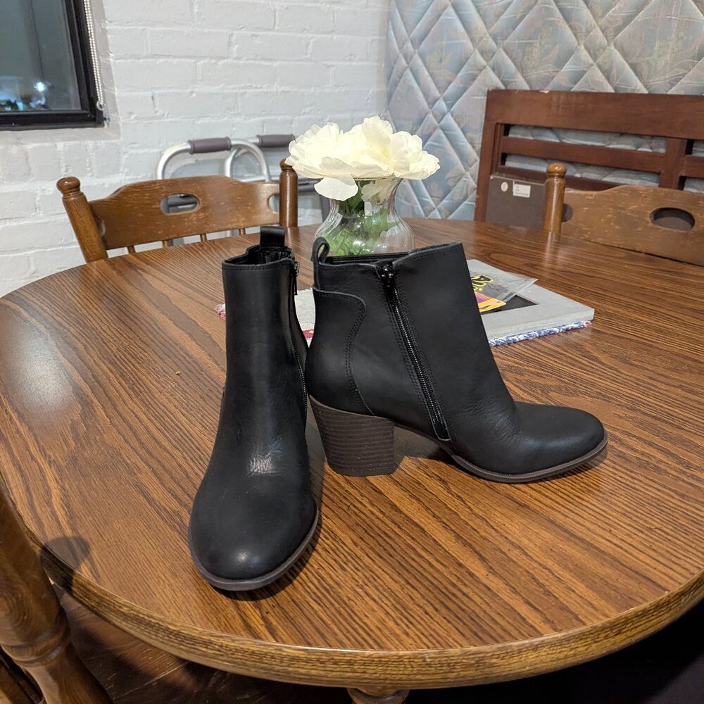 Woman's boots